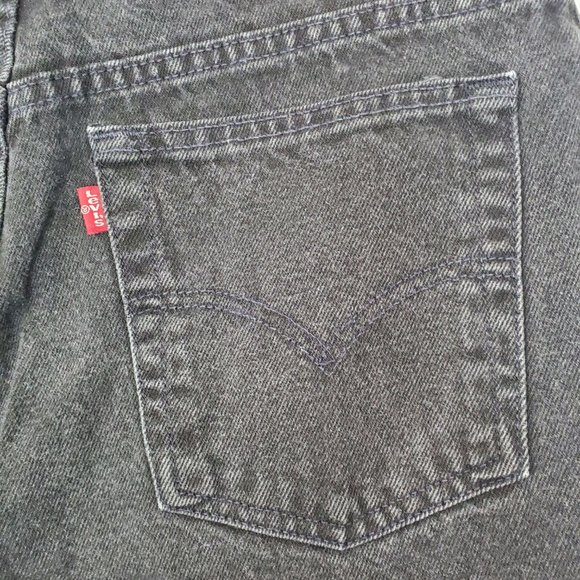 Vintage Levi's 550 Relaxed Fit Washed Black Denim Shorts Red Tab Made in USA - Picture 8 of 9